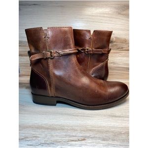 EUC FRYE Booties  Size 7 1/2